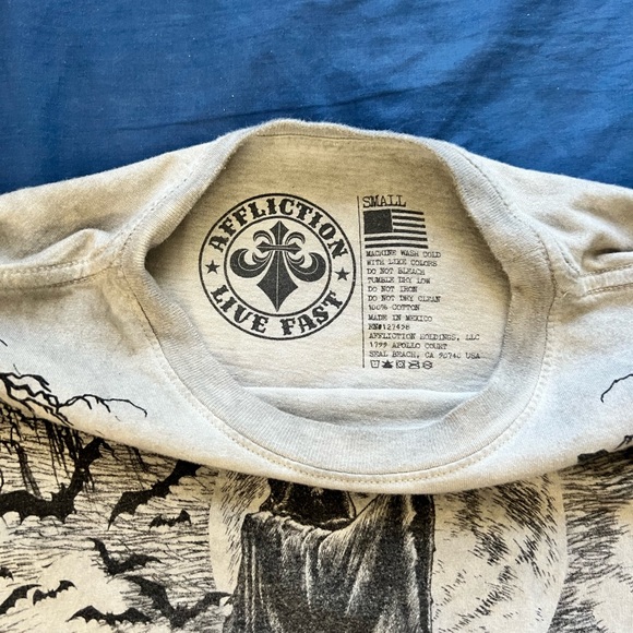 Affliction Men's Black and Cream Graphic Long Sleeve Tee - Picture 2 of 3